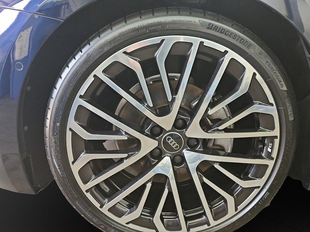 Audi A5 Lim. TFSI quattro edition one **Tech Plus**