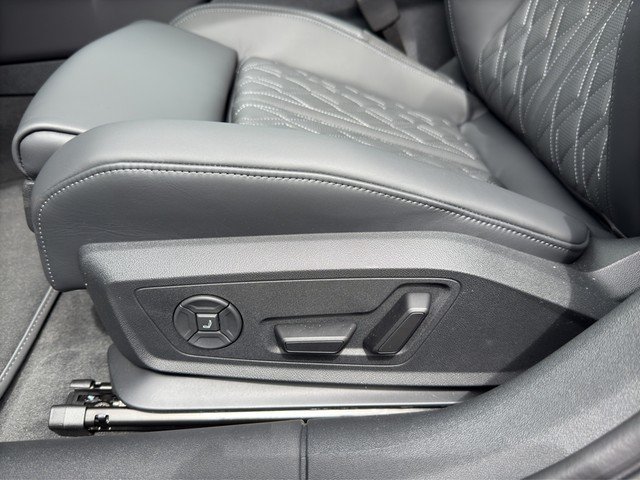Audi A6 Lim TDI quattro Tech+MMI Pro*Pano*Sportsitze+