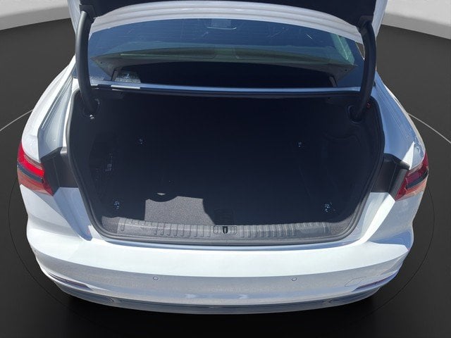 Audi A6 Lim. 40 TDI sport *LED*AHK*SOUND*RFK*VIRTUAL* SpurH el.Heck LM Navi ACC