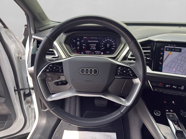 Audi Q4 e-tron 40 *LED*PANO*RFK*ACC*VIRTUAL*SOUND*SH* SpurH AUT Standh. PDC