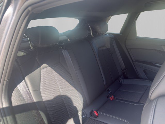 Audi Q4 e-tron 45 quattro *MATRIX*ACC*RFK*VIRTUAL*SZ* PDC ACC el.Heck