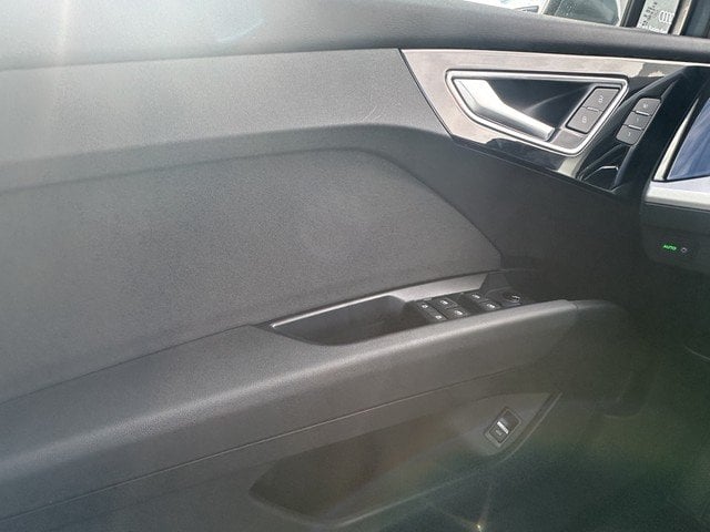 Audi Q4 e-tron 40 *LED*AHK*NAVI*GRA*VIRTUAL*SZH* PDC SpurH el.Heck