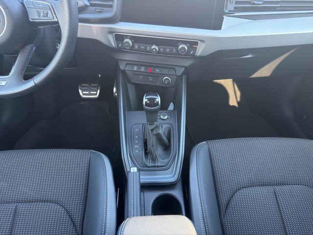 Audi A1 Sportback 30 TFSI S tronic *LED*RFK*PRIVACY* PDC SpurH Kam. Leder
