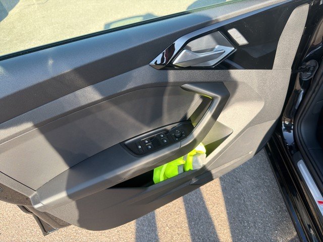 Audi A1 Sportback 30 TFSI S tronic *LED*RFK*PRIVACY* PDC SpurH Kam. Leder