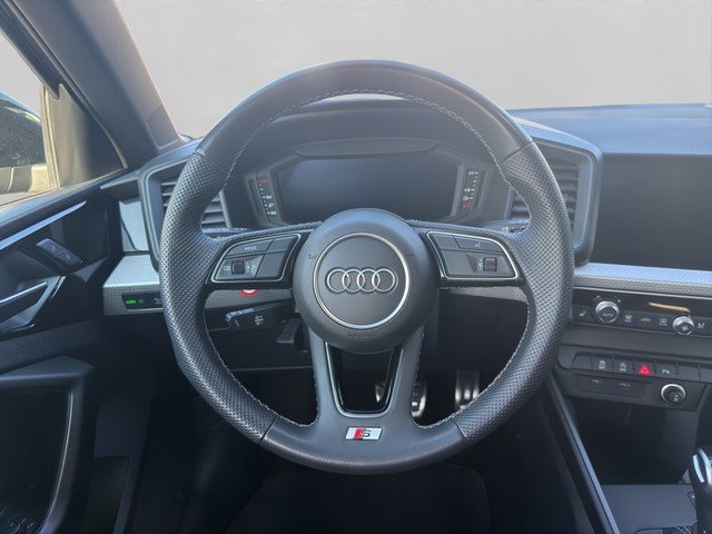 Audi A1 Sportback 30 TFSI S tronic *LED*RFK*PRIVACY* PDC SpurH Kam. Leder