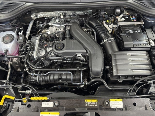 VW T-Roc 1.5 eTSI DSG Style *MATRIX*HUD*AHK*NAVI*