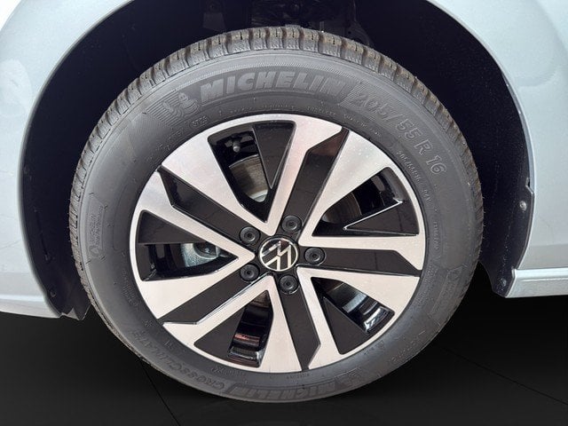 VW Golf VIII 1.5 eTSI DSG Energy Life