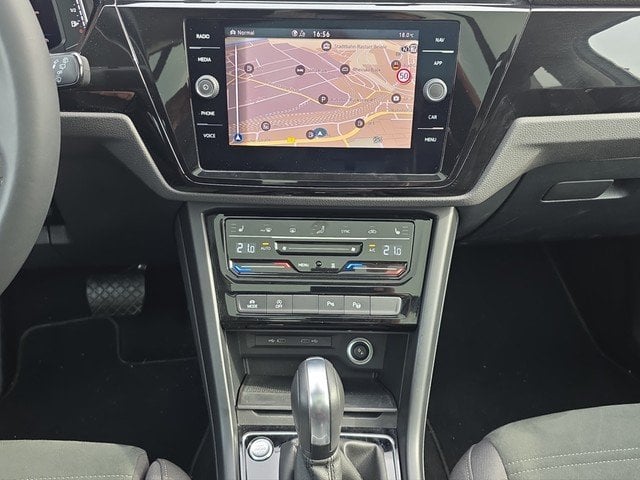 VW Touran 1.5 TSI DSG Highline *7-SITZER*PANO*STHZ*