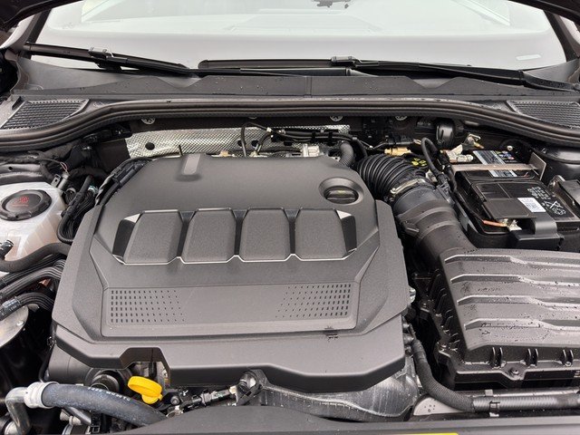 VW Golf VIII GTD 2.0 TDI DSG LED*NAVI*ACC*DCC*SZH Navi KeyLess SHZ Virtual PDC