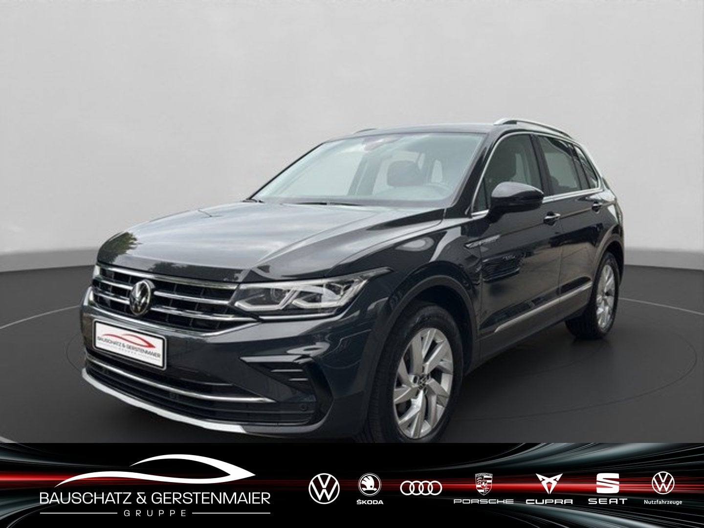VW Tiguan 4Motion Elegance *MATRIX*NAVI*SHZ*ACC* PDC  LM