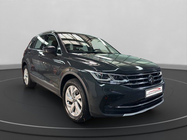 VW Tiguan 4Motion Elegance *MATRIX*NAVI*SHZ*ACC* PDC  LM