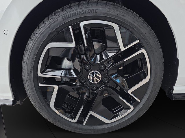 VW Golf VIII 1.5 eTSI DSG R-Line *MATRIX*NAVI*HUD*