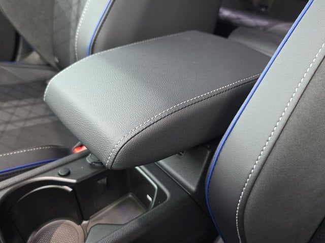 VW Golf VIII 1.5 eTSI DSG R-Line *MATRIX*NAVI*HUD*