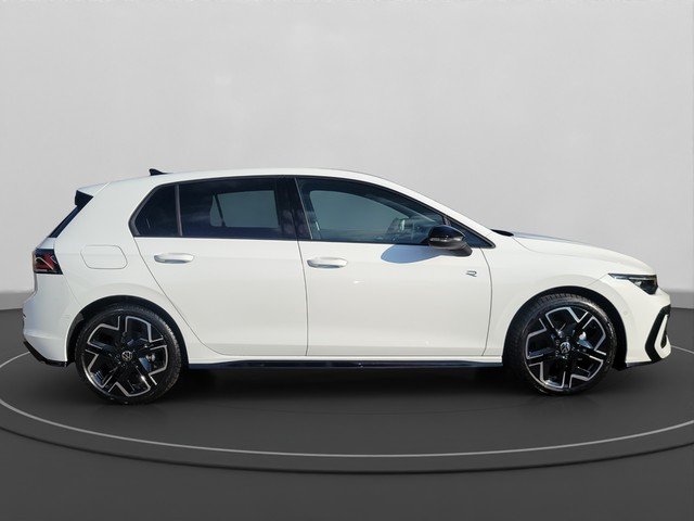 VW Golf VIII 1.5 eTSI DSG R-Line *MATRIX*NAVI*HUD*