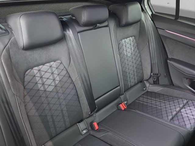 VW Golf VIII 1.5 eTSI DSG R-Line *MATRIX*NAVI*HUD*