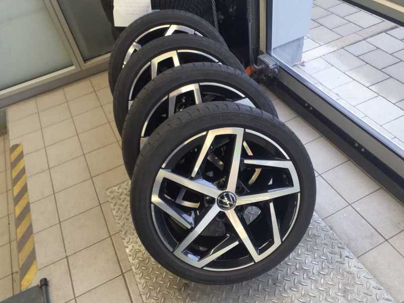 VW Golf VIII 1.4 TSI eHybrid Style *LED*ACC*AHK* AHK Navi ACC DynLicht