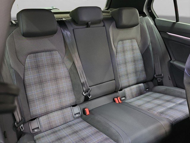 VW Golf VIII GTE 1.5 eHybrid DSG *LED*NAVI*VIRTUAL*