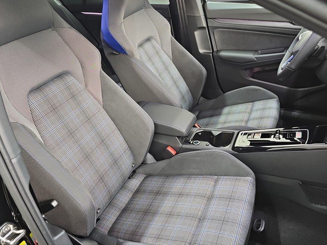 VW Golf VIII GTE 1.5 eHybrid DSG *LED*NAVI*VIRTUAL*