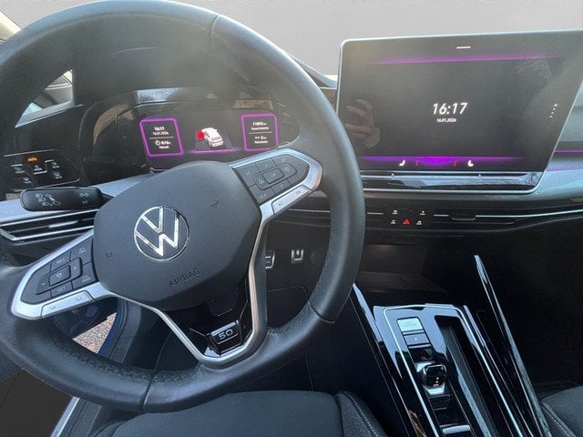 VW Golf 1.5 eTSI DSG Edition 50 Style *LED*PANO*