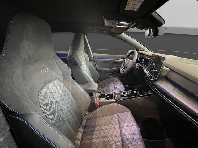 VW Golf VIII Variant 2.0 TSI 4MOTION DSG R-Line