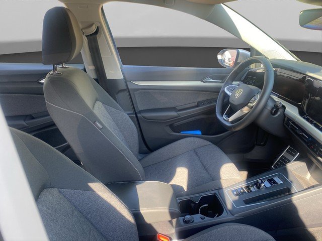 VW Golf VIII Variant 1.5 TSI DSG Move *LED*NAVI*ACC LED Navi  ACC