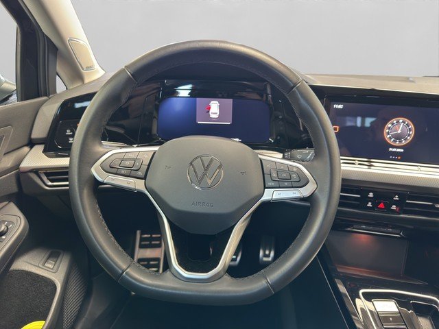 VW Golf VIII Variant Alltrack 2.0 TDI DSG 4Motion Virtual