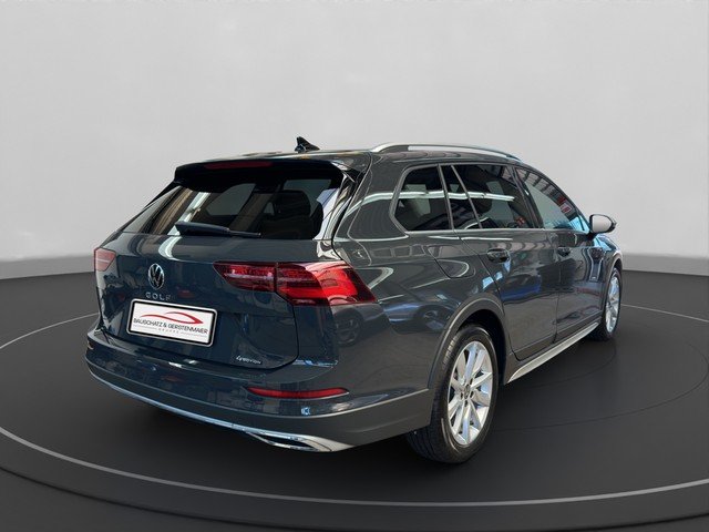 VW Golf VIII Variant Alltrack 2.0 TDI DSG 4Motion Virtual