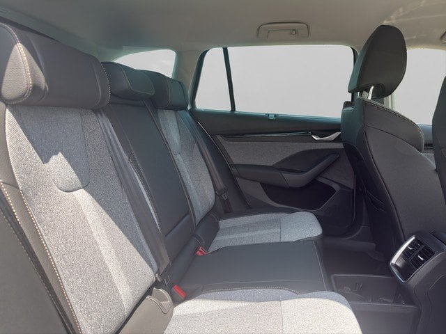 Skoda Octavia Combi 1.5 TSI mHEV DSG Selection *AHK*