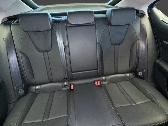Skoda Octavia Lim. 2.0 TDI Style *AHK*LEDER*NAVI*HuD* Akustikglas ACC Fernlichtass.