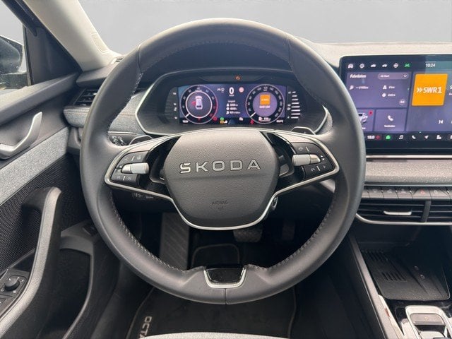 Skoda Octavia Combi 1.5 TSI mHEV DSG Selection