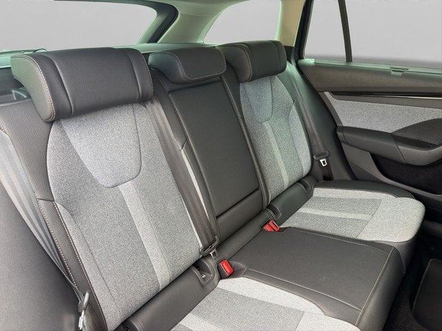 Skoda Octavia Combi 1.5 TSI mHEV DSG Selection